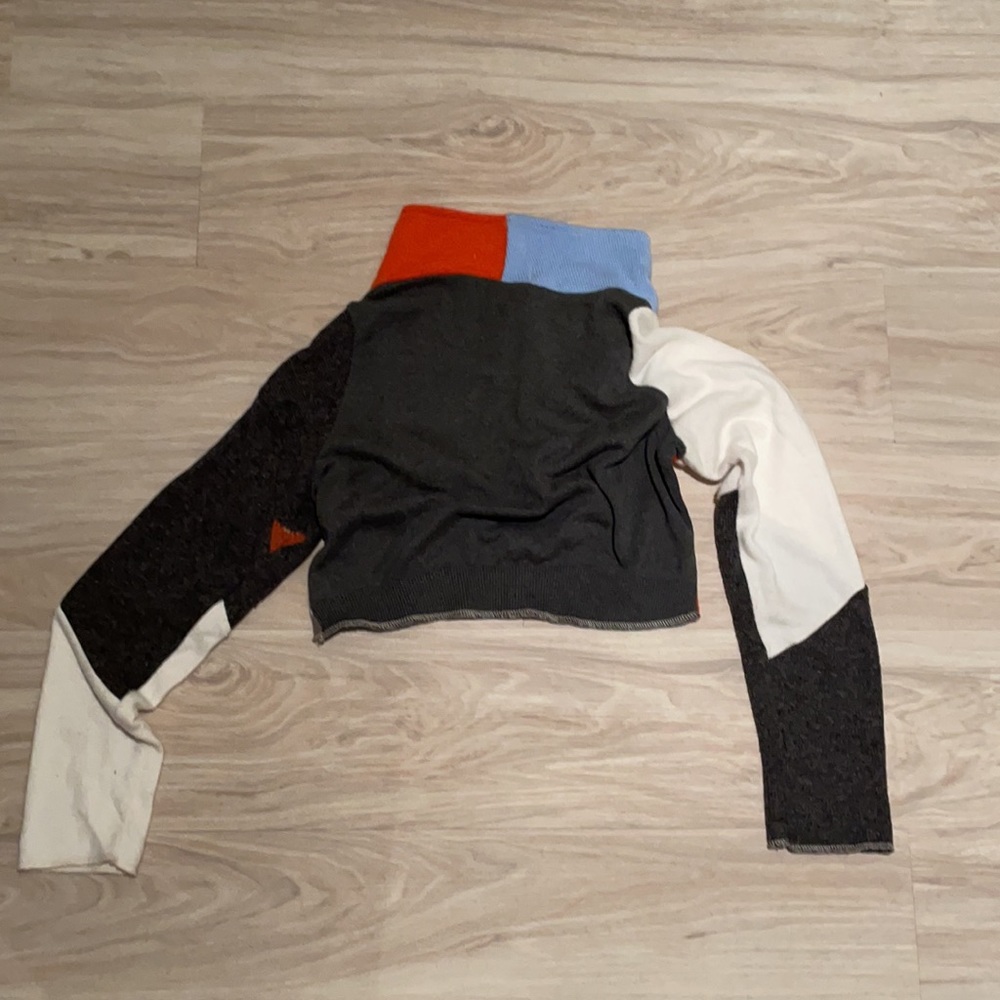 Sweater - Picture 2 of 2